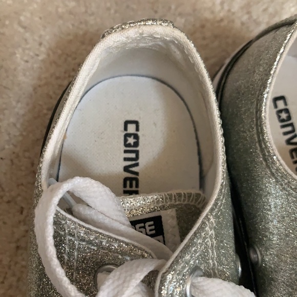 Converse girls silver size 3 - Picture 2 of 11